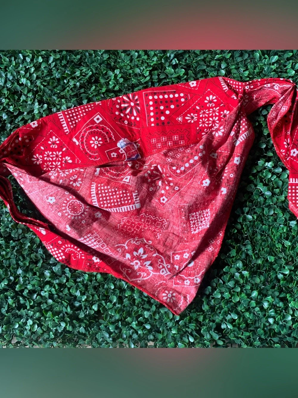 Vintage 70s Dorfman Pacific Co red bandana headkerchief headscarf